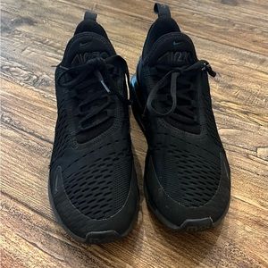 NIKE Airmax 270 black/black tennis shoes sz 10